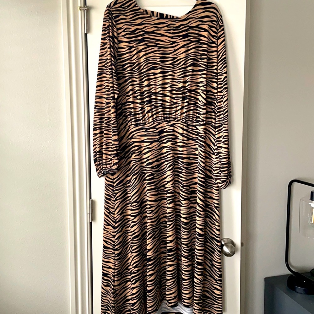 Loft Never Worn Plus Size MIDI Dress